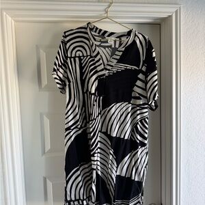 H&M Black and White Geometric Midi Dress